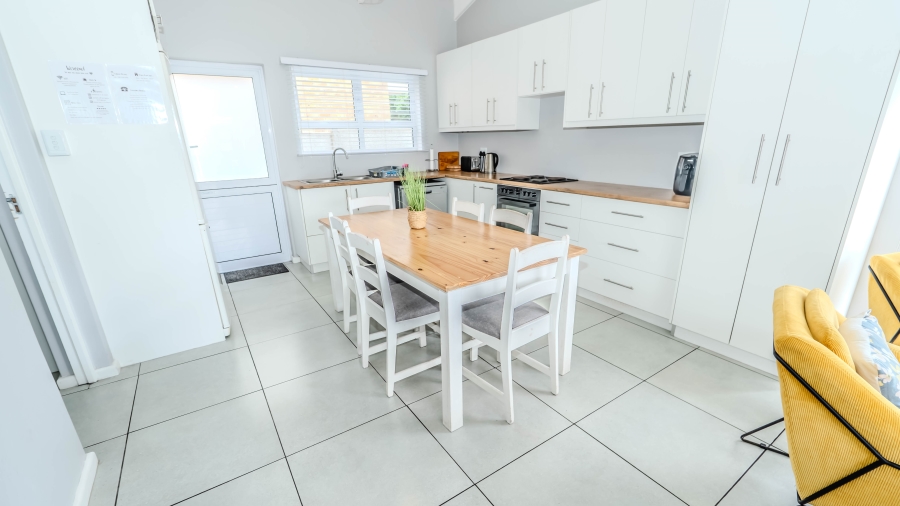 2 Bedroom Property for Sale in Pearly Beach Western Cape